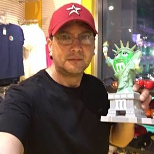 Meet your Posher, Mike